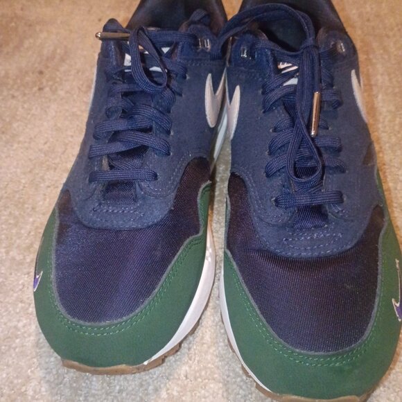 Air Max 1 "Gorge Green" sneakers - Picture 4 of 9